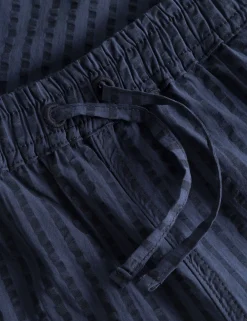 Men Forét Shorts-Vole Seersucker Shorts-Navy